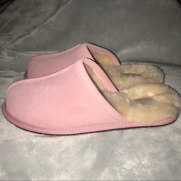 UGG Shoes - UGG Slipper Pink (NWOT)